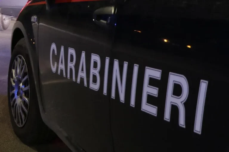 Napoli, Secondigliano: arrestato pusher 32enne Napoli, Secondigliano: arrestato pusher 32enne