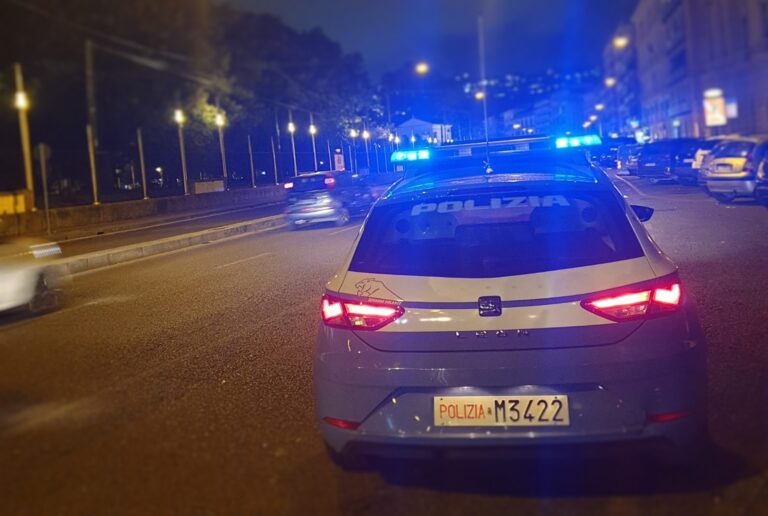 Napoli, Chiaia: 40 chili di cibo avariato, sanzionato per 5mila euro un food truck