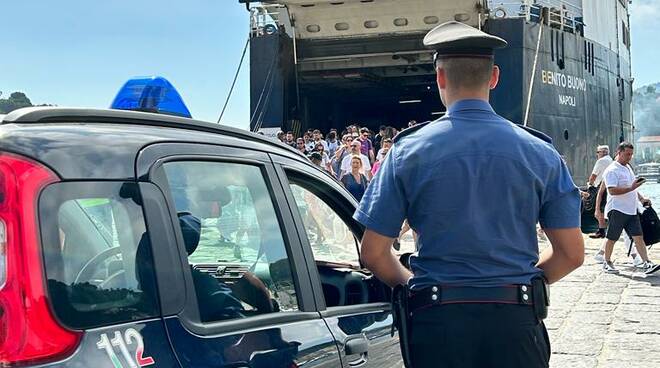 Ischia: Carabinieri impegnati nei controlli ai turisti e alle strutture ricettive