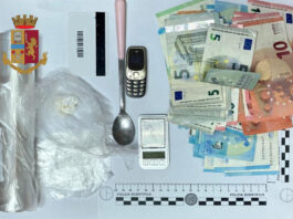 Torre del Greco: sorpresi in casa con la droga. Arrestato un 40enne e denunciata una donna