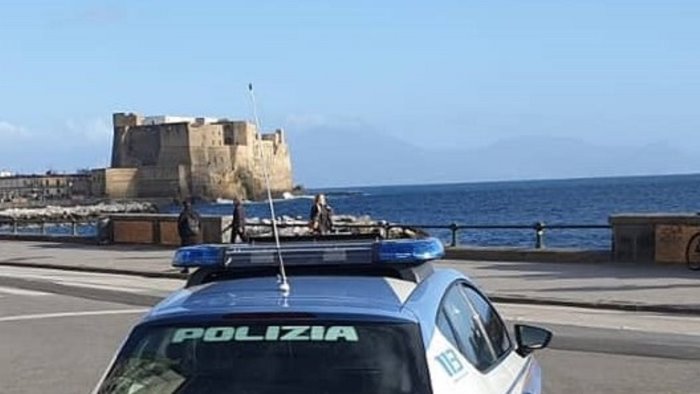Mergellina: parcheggiatore abusivo tenta di estorcere denaro ad una donna. Arrestato un 32enne