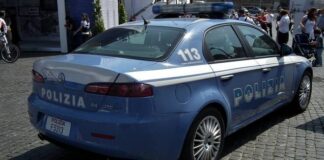 Arenella: tentano di darsi alla fuga ed il passeggero viene sorpreso con la droga e bloccato