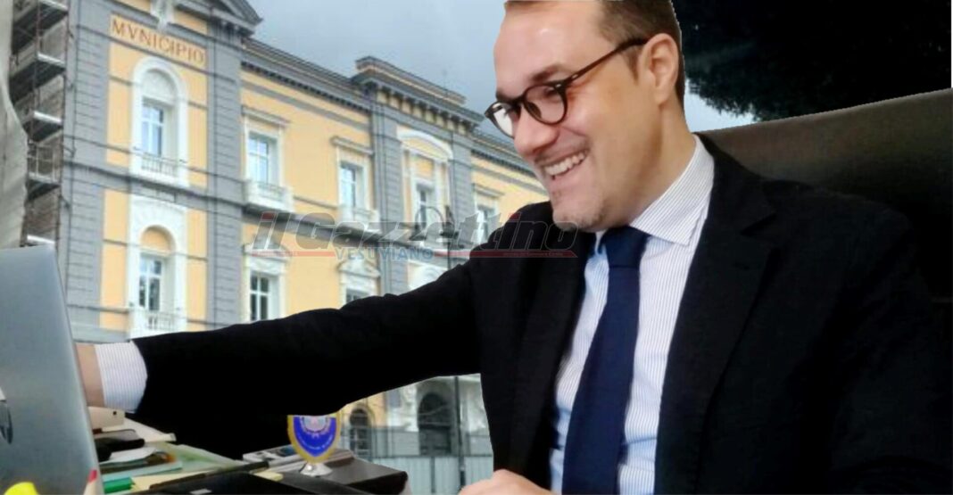 Castellammare, cancellato dal Consiglio di Stato lo scioglimento per camorra: accolto il ricorso del sindaco Gaetano Cimmino