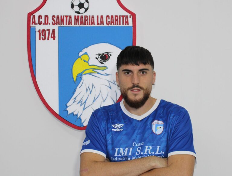 Antonio Reda è un calciatore del Santa Maria la Carità, lasciano il team Ammaturo e Correale