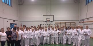Castellammare è la capitale del taekwondo over 60 grazie al maestro Roberto Longobardi: ecco il progetto intergenerazionale per nonni e nipoti