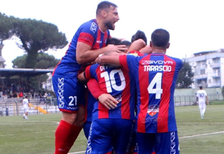 Il ritrovato Pompei travolge il Savoia a domicilio: 1 a 4 il risultato finale. Due squadre che attraversano un delicato momento