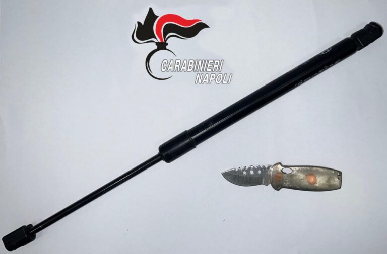 Notte di controlli alla movida tra Chiaia e il centro storico di Napoli: coltelli e scooter che sfrecciano