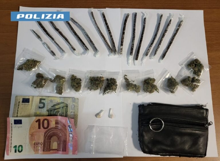 Napoli, Vasto: sorpreso con la droga. Arrestato un 26enne