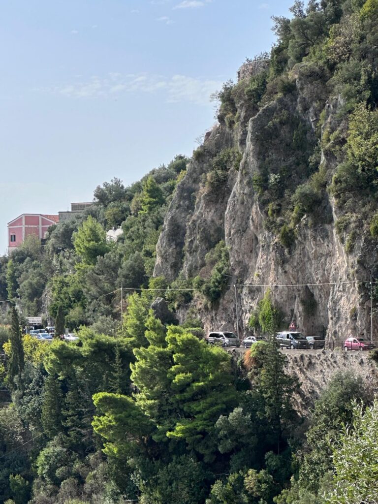 Statale Amalfitana, la chiusura a finestre a Conca dei Marini prolungata fino al 20 novembre