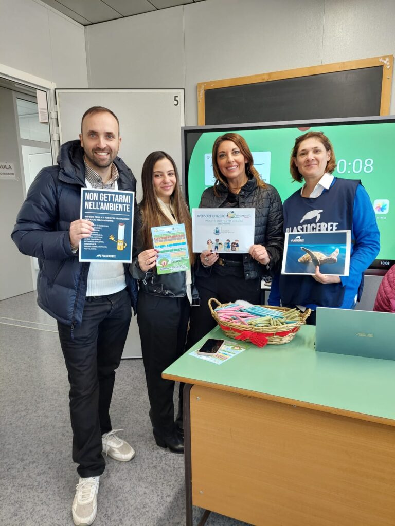 Pollena Trocchia, al via anche nelle scuole del territorio la sensibilizzazione per la raccolta differenziata
