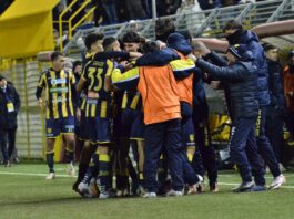 La Juve Stabia impone la legge del Menti e asfalta la Virtus Francavilla 3-0