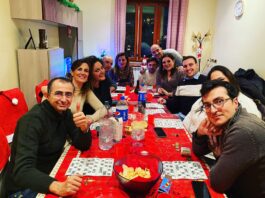 La “Combriccola Campana” ha fatto tappa a Pozzuoli, la comitiva sfida le app di dating