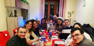 La “Combriccola Campana” ha fatto tappa a Pozzuoli, la comitiva sfida le app di dating