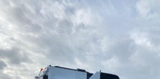 Boscoreale: differenziata, distribuiti 1800 kit. Di Lauro: “Arrivata in città la nuova spazzatrice”