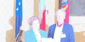 A Derrick de Kerckhove il Premio “Uomo illuminato 2023”: "Promuoviamo la transizione digitale"