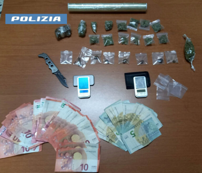 Napoli, Soccavo: sorpreso con la droga. Arrestato 46enne