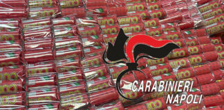 Gragnano, vendita illegale di botti: sequestrati 320 ordigni artigianali "Cobra". 49enne arrestato dai carabinieri