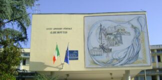 Torre del Greco: il liceo De Bottis non perde la propria autonomia