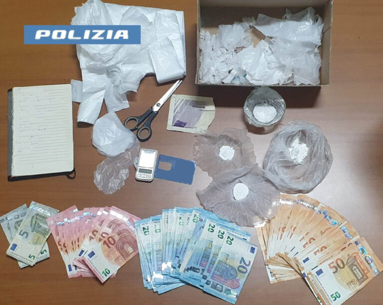 Caivano: cela droga in una scatola di scarpe. Arrestato 44enne