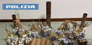 Vico Equense: sorpreso in casa con fuochi illegali. Denunciato un uomo
