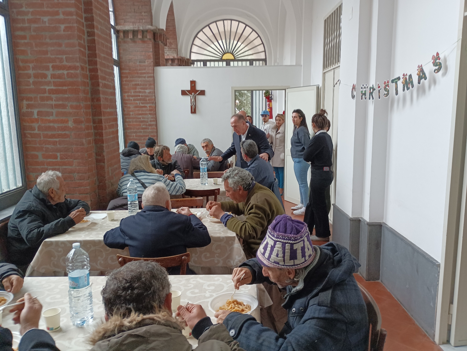 Torre del Greco: pasti offerti agli ospiti della mensa Caritas di Sant’Antonio