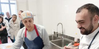 Torre del Greco: pasti offerti agli ospiti della mensa Caritas di Sant’Antonio