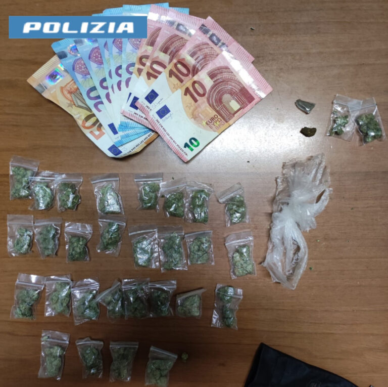 Napoli: sorpreso a cedere droga. Arrestato un 26enne gambiano