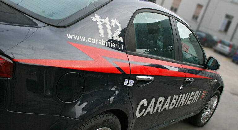 Mugnano, tentano “cavallo di ritorno” per restituire l’auto. Arrestato 17enne di Melito