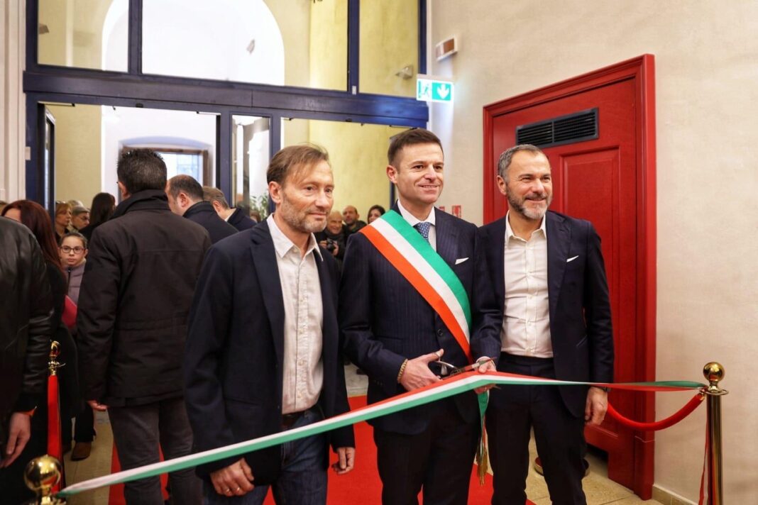 Inaugurato a Sorrento il teatro Tasso con la direzione artistica di Massimiliano Gallo