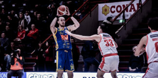 Un solo tempo non basta: Givova Scafati Kappaò a Pistoia 78 - 71
