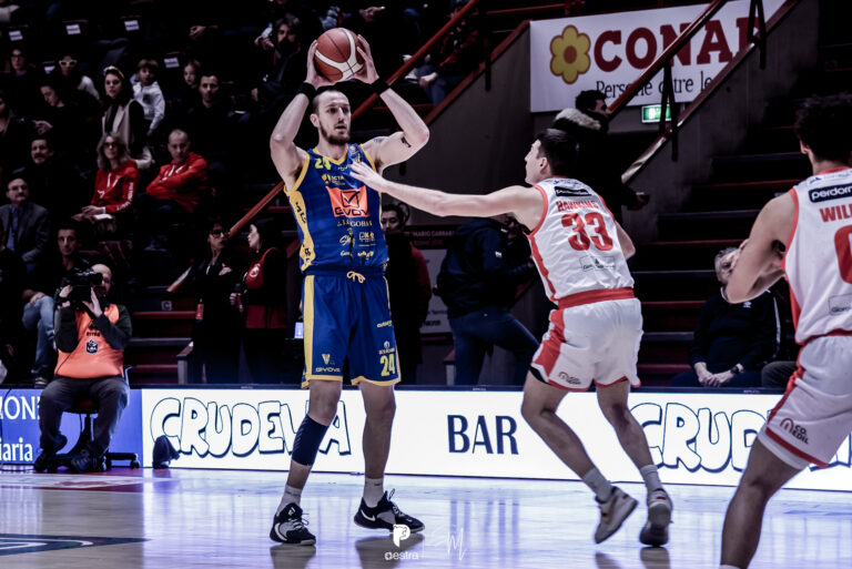 Un solo tempo non basta: Givova Scafati Kappaò a Pistoia 78 – 71