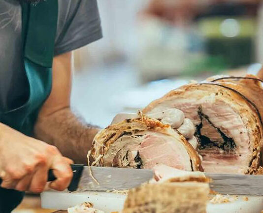 Sant'Antonio Abate, torna la tradizionale Sagra della Porchetta: si tratta della 43esima edizione dal 16 al 21 gennaio