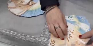 Napoli, spaccio di droga al rione “Sanità”: 12 arresti Napoli, spaccio di droga al rione "Sanità": sgominata associazione, 12 arresti. La vendita di stupefacente proseguiva anche con le restrizioni Covid