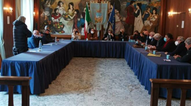 Piano di Sorrento, un incontro promosso dagli assessori al turismo della Penisola con le associazioni del territorio Piano di Sorrento, un incontro promosso dagli assessori al turismo della Penisola con le associazioni del territorio