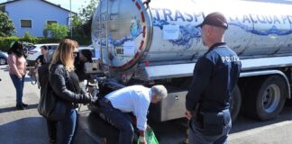 Mancanza idrica a Palma Campania, servizio sostitutivo con autobotti