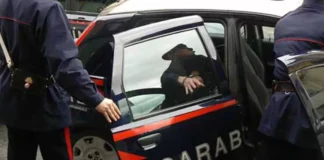 fuga sui tetti arresto castellammare