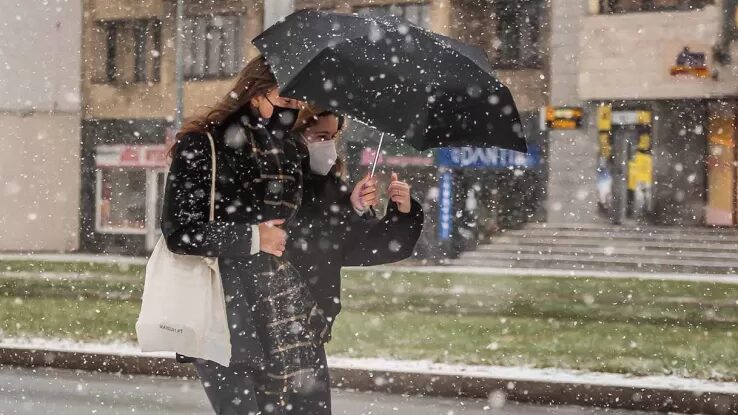 Maltempo in Campania: calo temperature e allerta temporali e neve a bassa quota