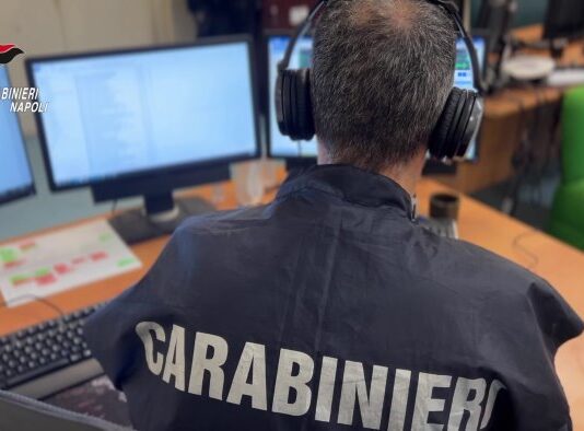 Santa Maria la Carità: tentano il "cavallo di ritorno" ma l'auto rubata è di un carabiniere. Un 20enne arrestato e uno denunciato