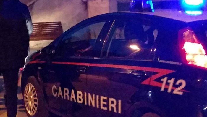 Portici: minaccia i genitori per avere denaro, 31enne arrestato