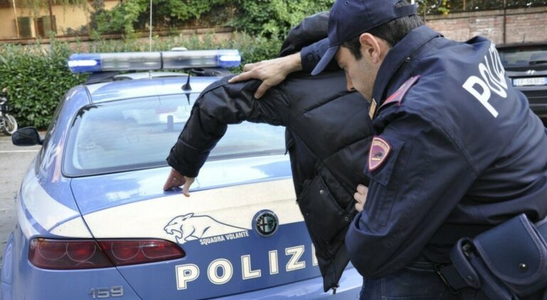 Torre del Greco: ruba condizionatori in un garage. Arrestato 34enne