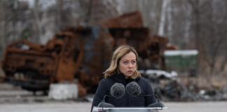 Italia pronta per l'acquisto dei carri armati tedeschi Leopard 2
