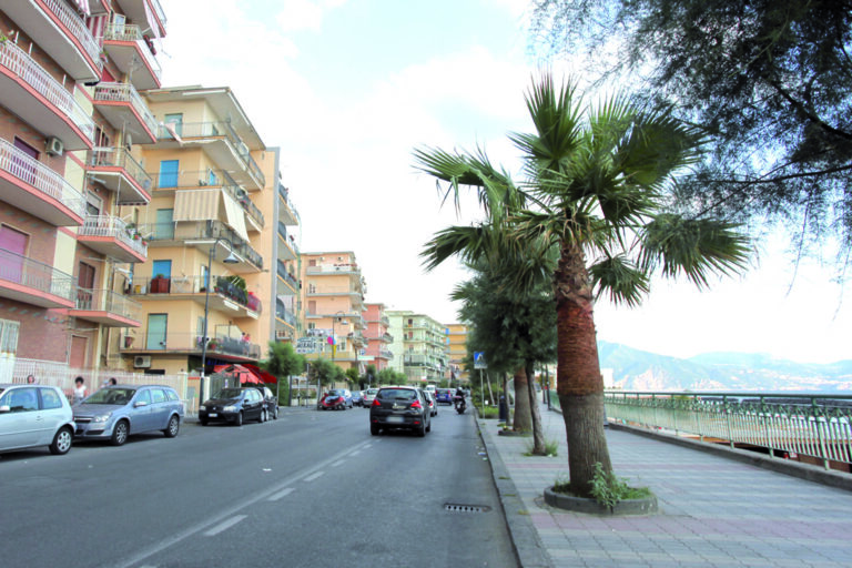 Torre del Greco: lidi balneari, apertura anticipata al primo maggio