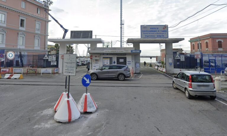 Castellammare: record storico passeggeri e crocieristi per i porti