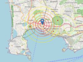 Due scosse fanno "tremare" i Campi Flegrei. Centinaia di persone in strada