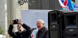 Manifestazione dei sindaci della Campania a Roma, scontro totale Manifestazione dei sindaci della Campania a Roma, è scontro totale tra Vincenzo De Luca e Giorgia Meloni: "Serve lotta sociale"
