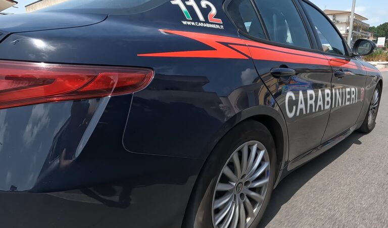 Pollena Trocchia: calci e pugni alla madre per estorcerle soldi per il gioco, 43enne arrestato