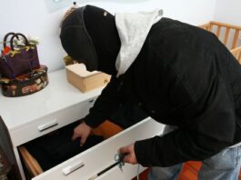 Melito: I vicini chiamano il 112. Arrestato topo d’appartamento