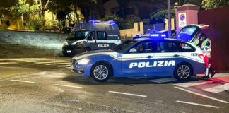 San Giovanni: eludono il controllo e lanciano una busta di droga dal finestrino. Arrestati un 20enne ed un 19enne