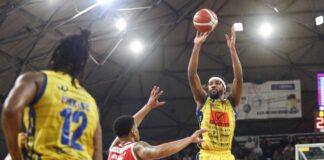 Givova Scafati, vittoria al cardiopalma contro Pesaro