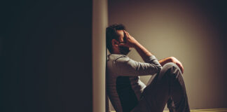 Giugliano: Il suo compagno lo minaccia di morte e gli chiede denaro. Arrestato 26enne